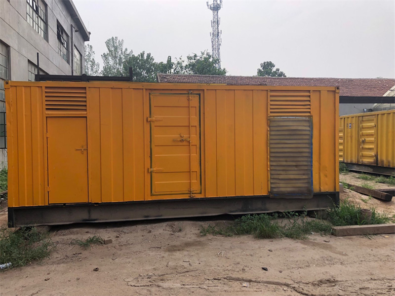 灵武发电机出租进行负载测试时，电瓶电量不足的具体判断标准是什么？